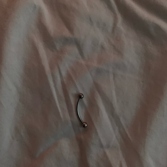 Silver belly button ring - Picture 2 of 3
